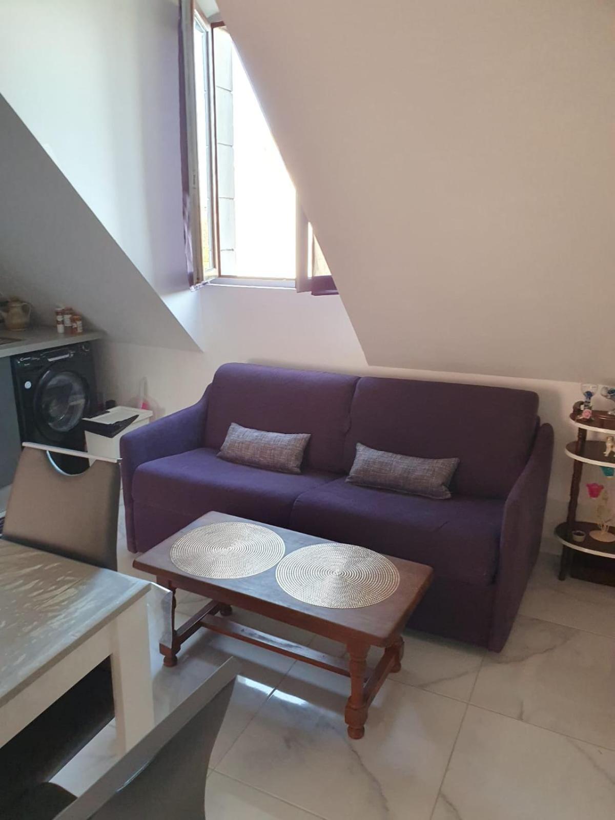Belle Maison A Apartment *