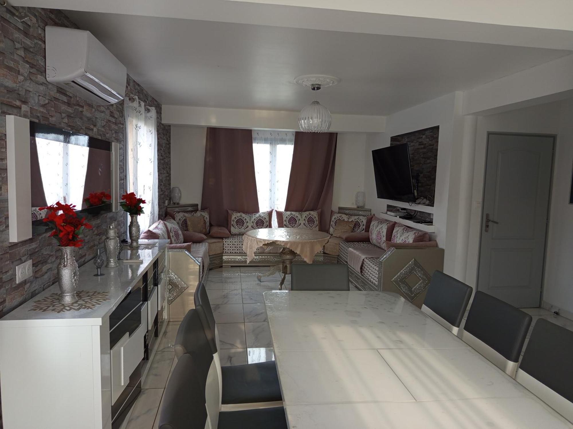 Belle Maison A Menars